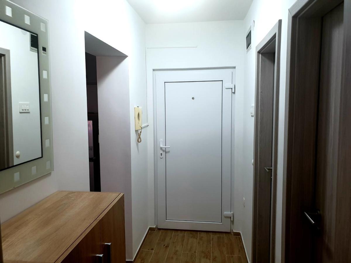 Apartment Mon Cheri-Located In A Quiet Neighbourhood Near Beaches Free Parking Пула Екстер'єр фото