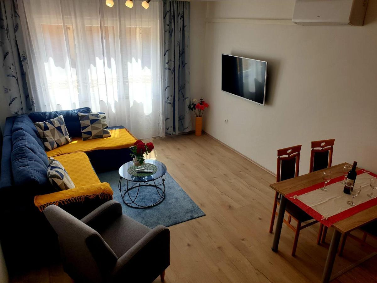 Apartment Mon Cheri-Located In A Quiet Neighbourhood Near Beaches Free Parking Пула Екстер'єр фото